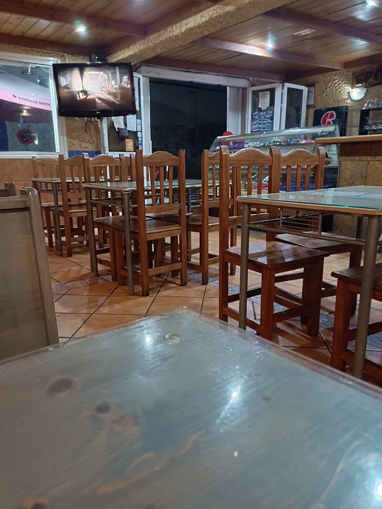 Cafeteria Bar Epoka Image 11