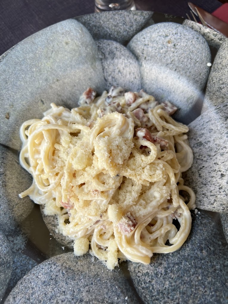 Christies Restaurante Image 6