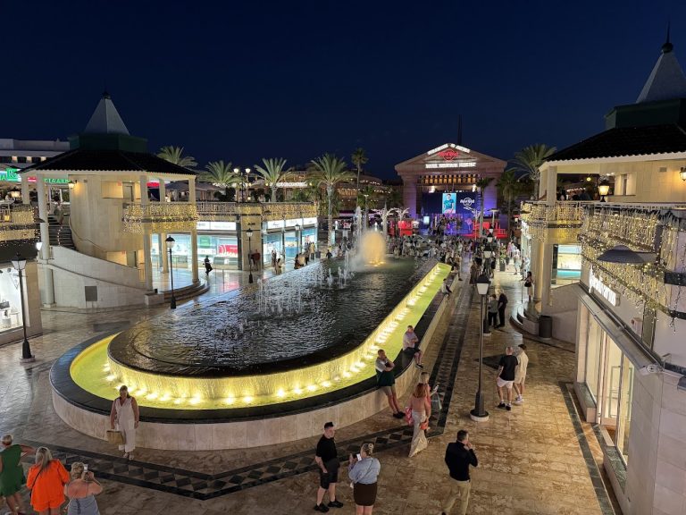 Empire Restaurant Steak House Image 4 768x576