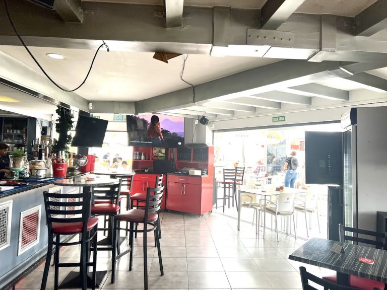 Legends Bar 5 768x576