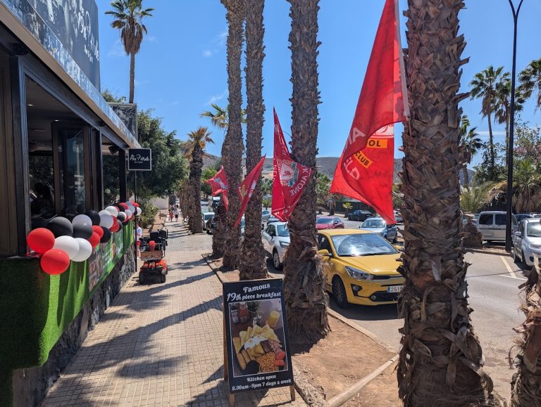 The 19th Hole Bar Grill 14 768x579